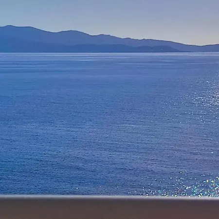 Moderne A Avec Vue Sur La * アジャクシオ