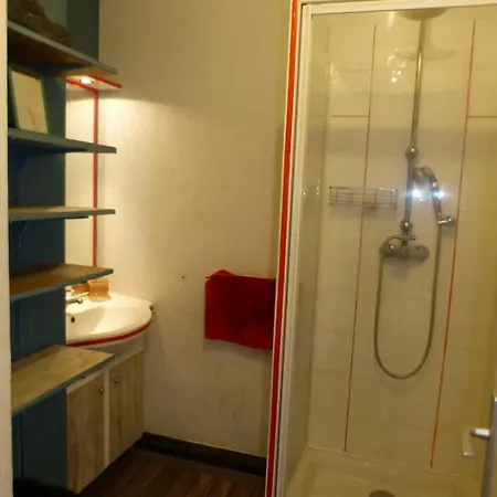 Moderne A Avec Vue Sur La アジャクシオ